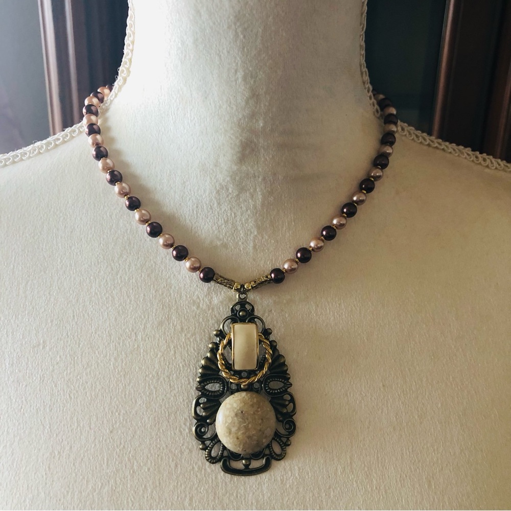 Handcrafted repurpose filigree pendant Czech Pearl necklace - Picture 3 of 11